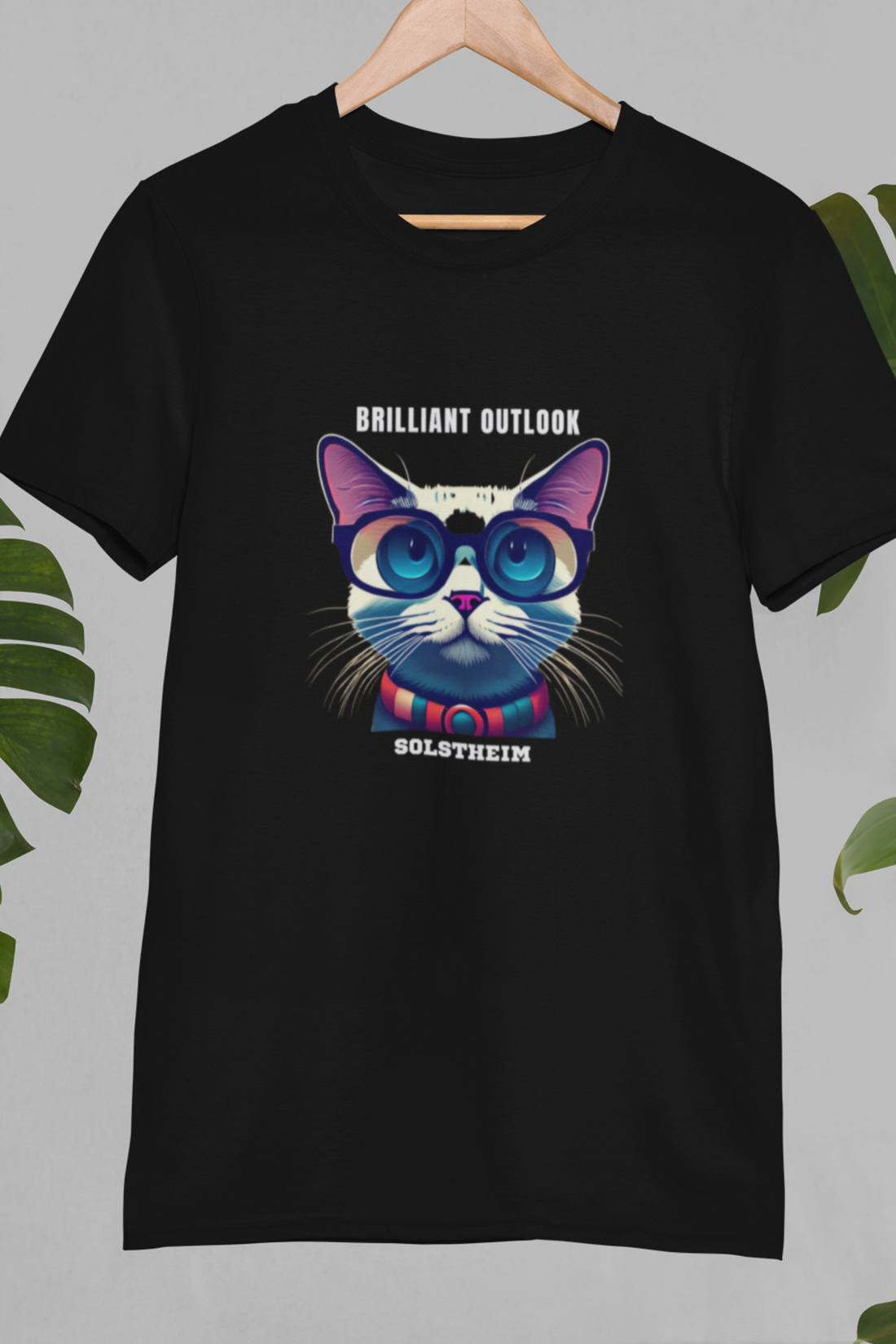 Round Neck Half Sleeves T-Shirt Black with Brilliant Cat
